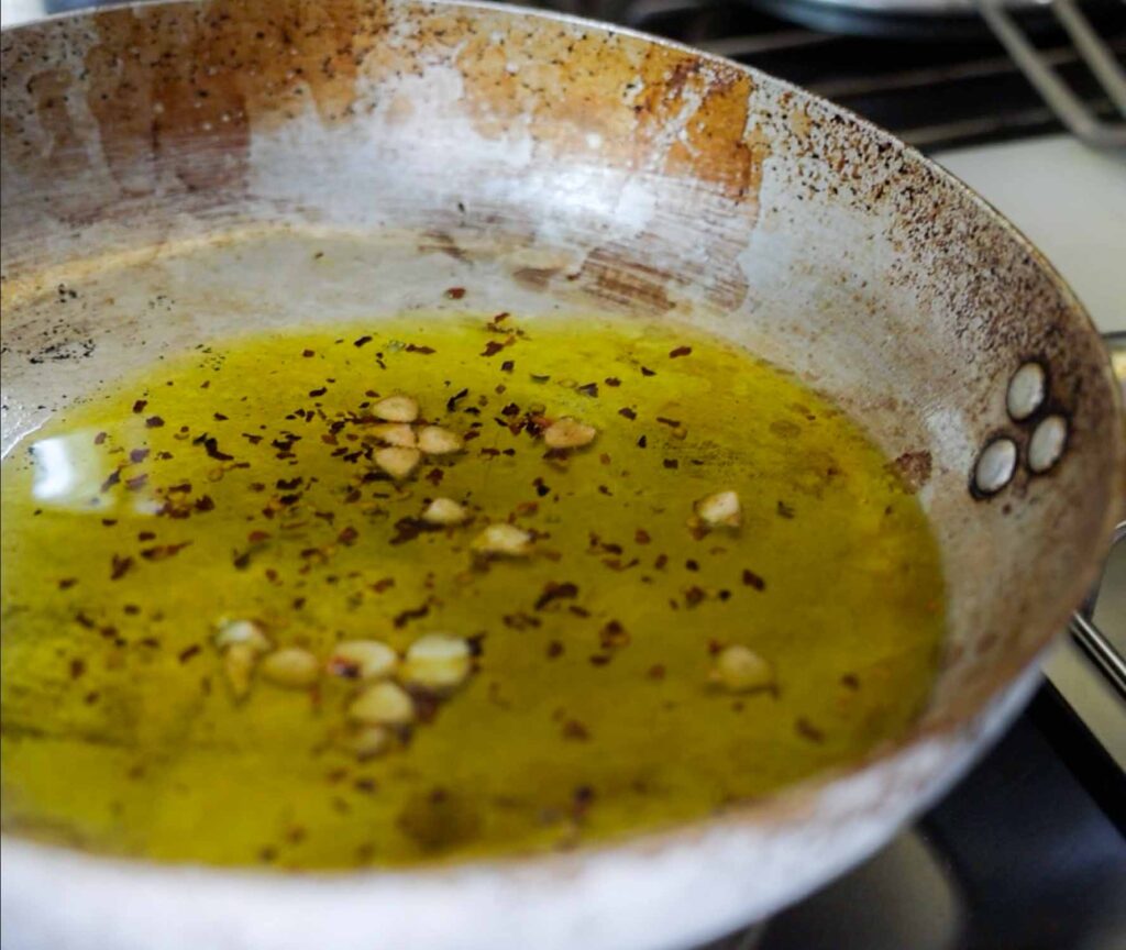 garlic toasting in oil